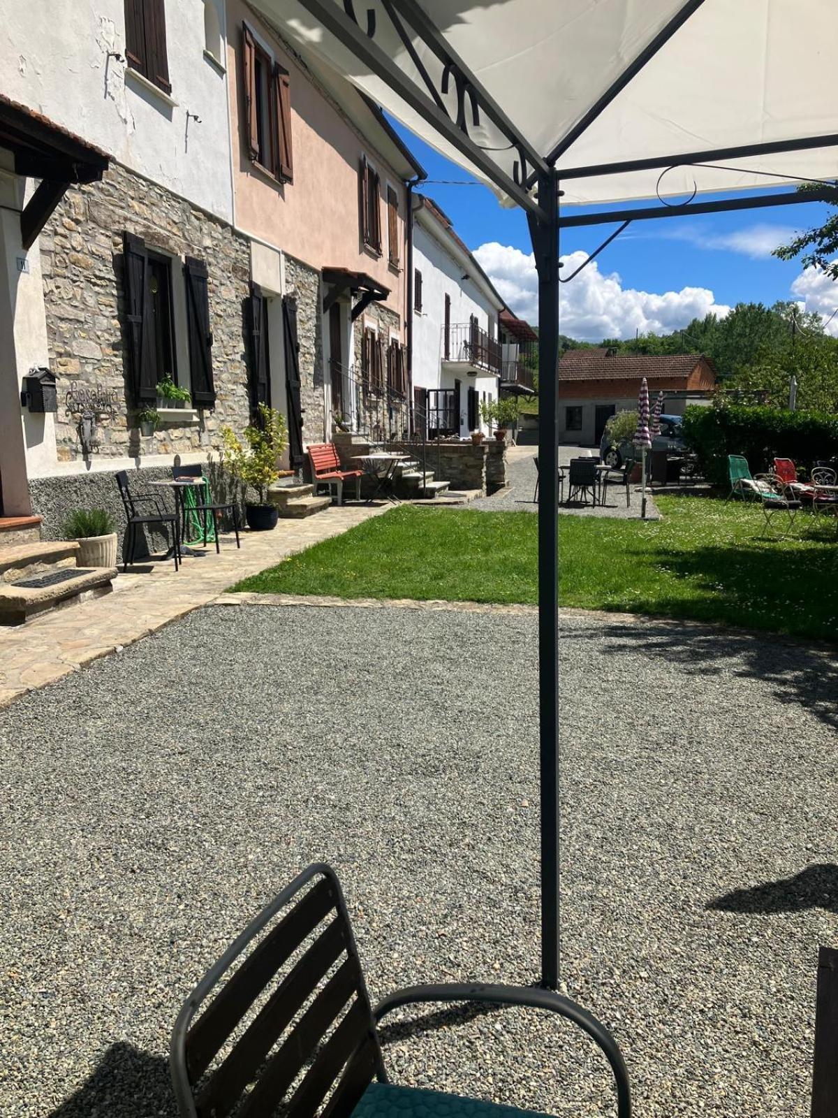 Casa Petra - Casa Tre Stelle - Casa Caneva - Ferien Fuer 6-14 Personen Ponti Exterior photo